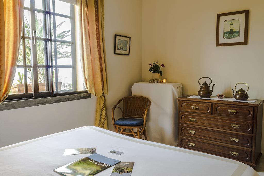 Vila Belgica Bed & Breakfast Horta  Bilik gambar