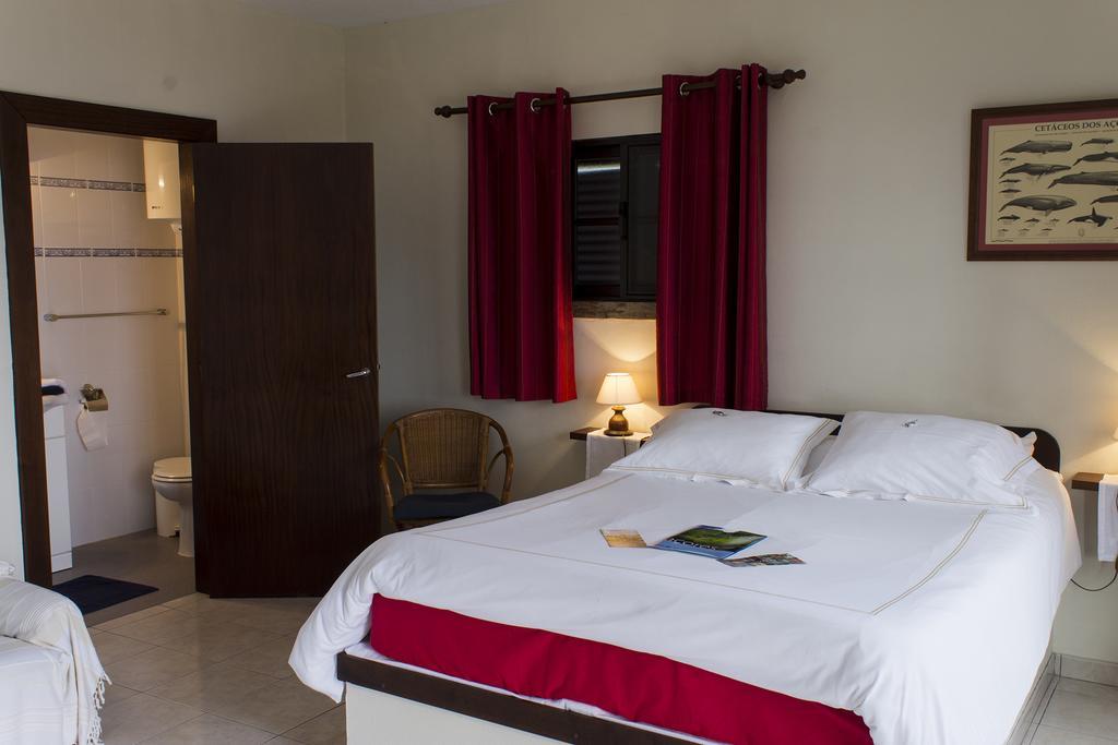 Vila Belgica Bed & Breakfast Horta  Bilik gambar